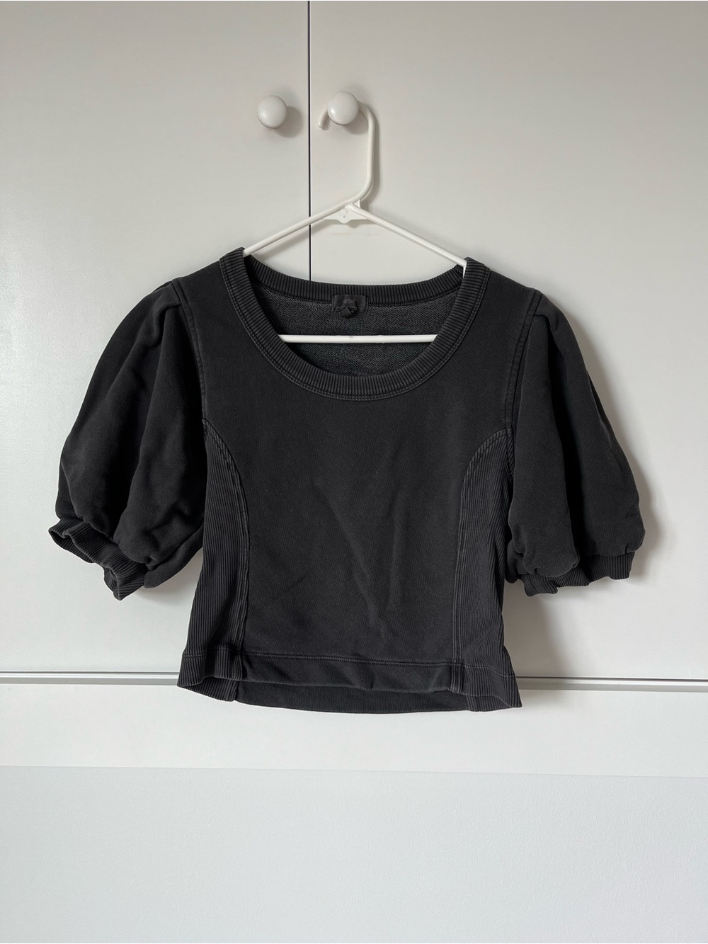 Aerie Black Puff Sleeve Cropped Sweatshirt